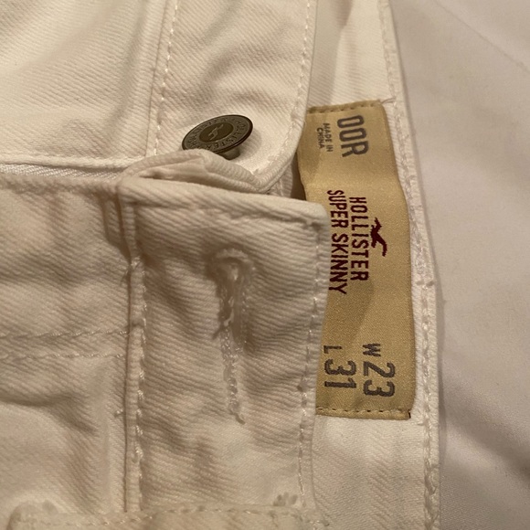 White Hollister jeans - Picture 2 of 4